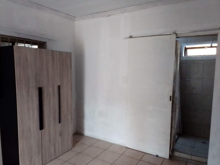 3 Bedroom Property for Sale in Klippoortje Gauteng