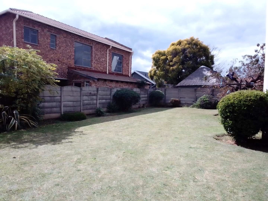 3 Bedroom Property for Sale in Klippoortje Gauteng