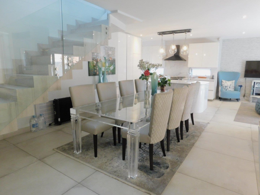 To Let 3 Bedroom Property for Rent in Bryanston Gauteng