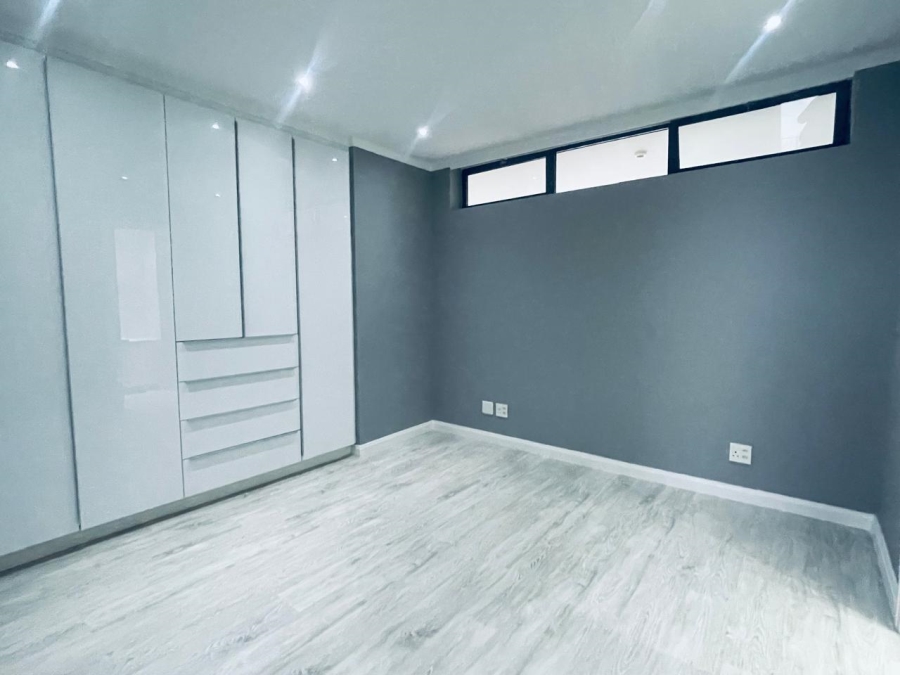 2 Bedroom Property for Sale in Morningside Gauteng