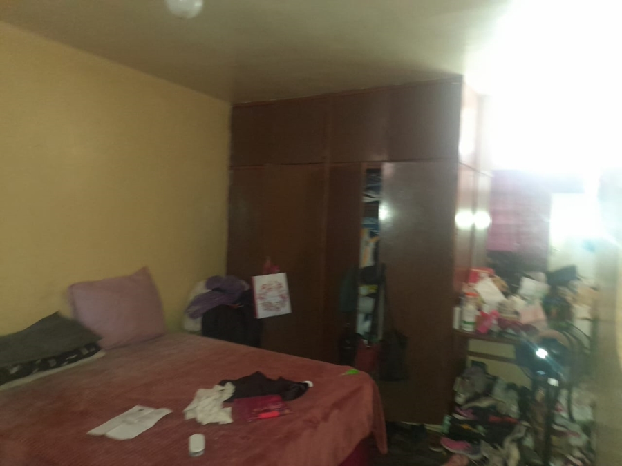 1 Bedroom Property for Sale in Hillbrow Gauteng