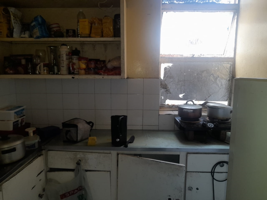 1 Bedroom Property for Sale in Hillbrow Gauteng