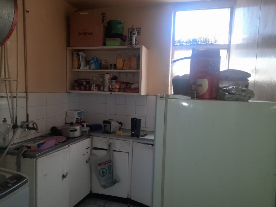 1 Bedroom Property for Sale in Hillbrow Gauteng