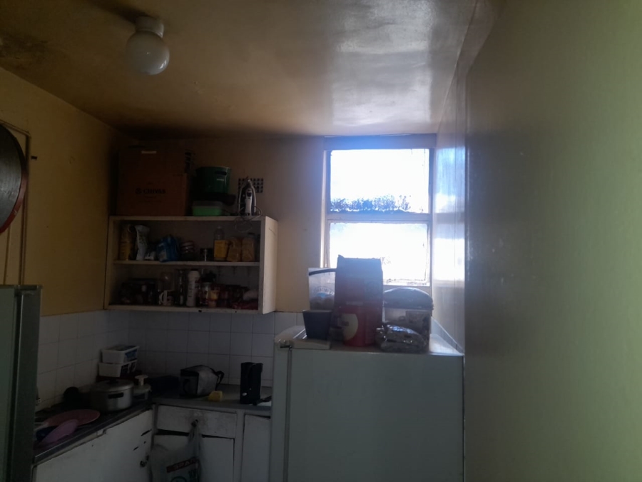 1 Bedroom Property for Sale in Hillbrow Gauteng