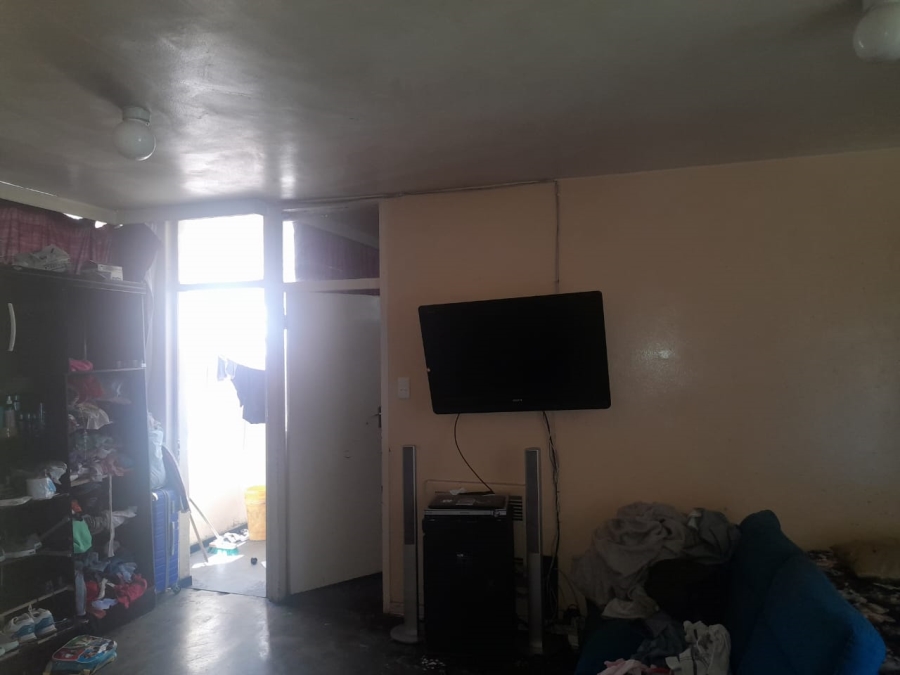 1 Bedroom Property for Sale in Hillbrow Gauteng