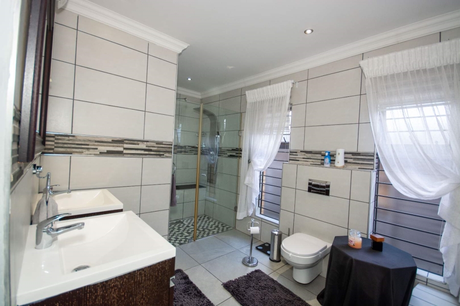 4 Bedroom Property for Sale in Meyersdal Gauteng