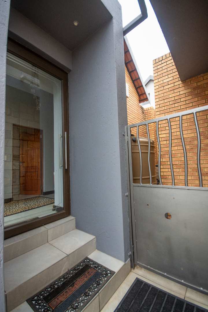 4 Bedroom Property for Sale in Meyersdal Gauteng