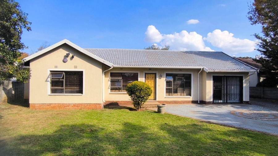 3 Bedroom Property for Sale in Mayberry Park Gauteng