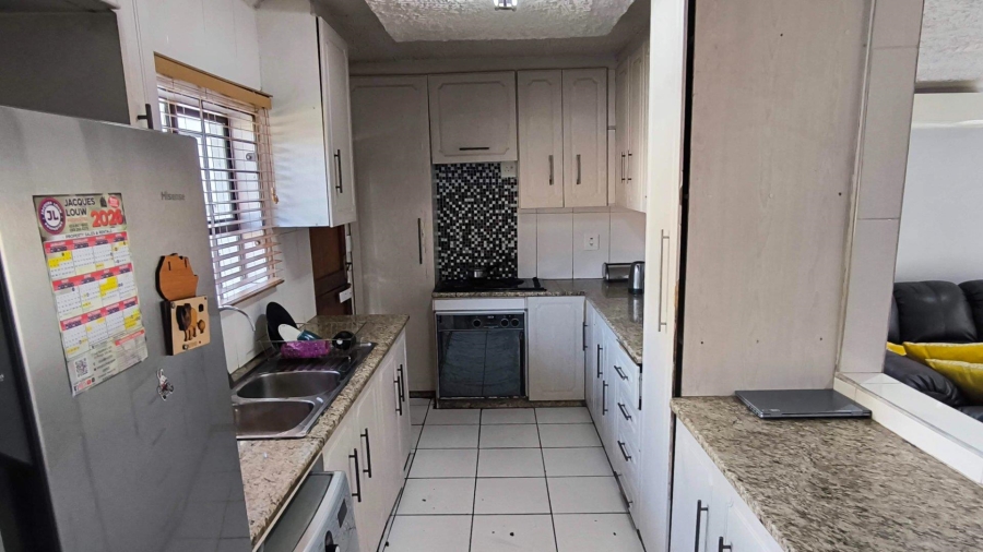 3 Bedroom Property for Sale in Mayberry Park Gauteng