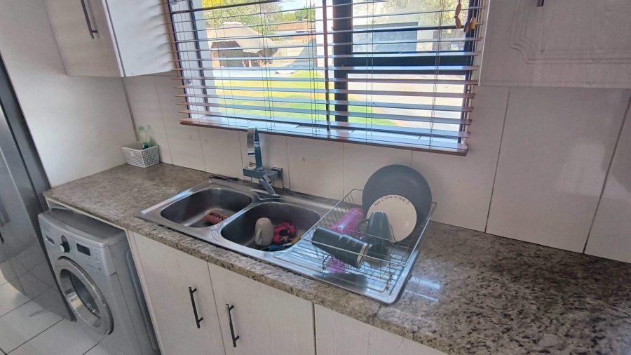 3 Bedroom Property for Sale in Mayberry Park Gauteng