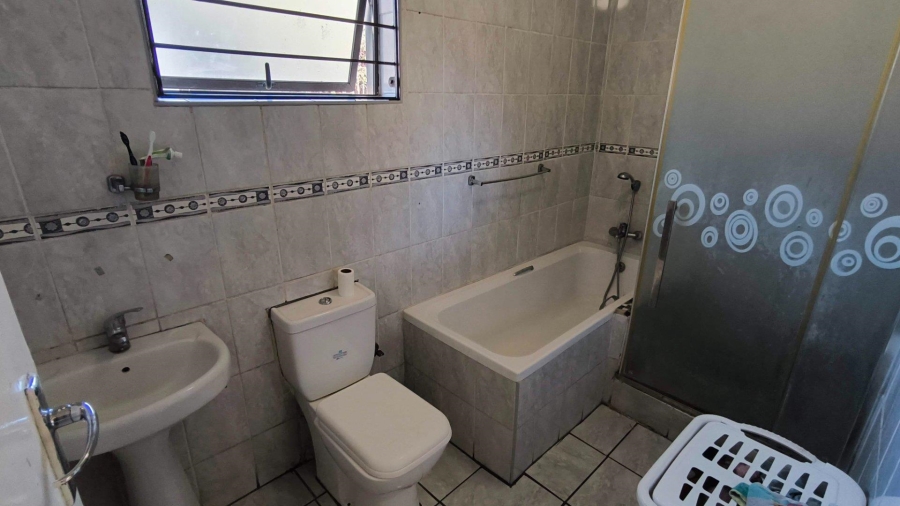 3 Bedroom Property for Sale in Mayberry Park Gauteng
