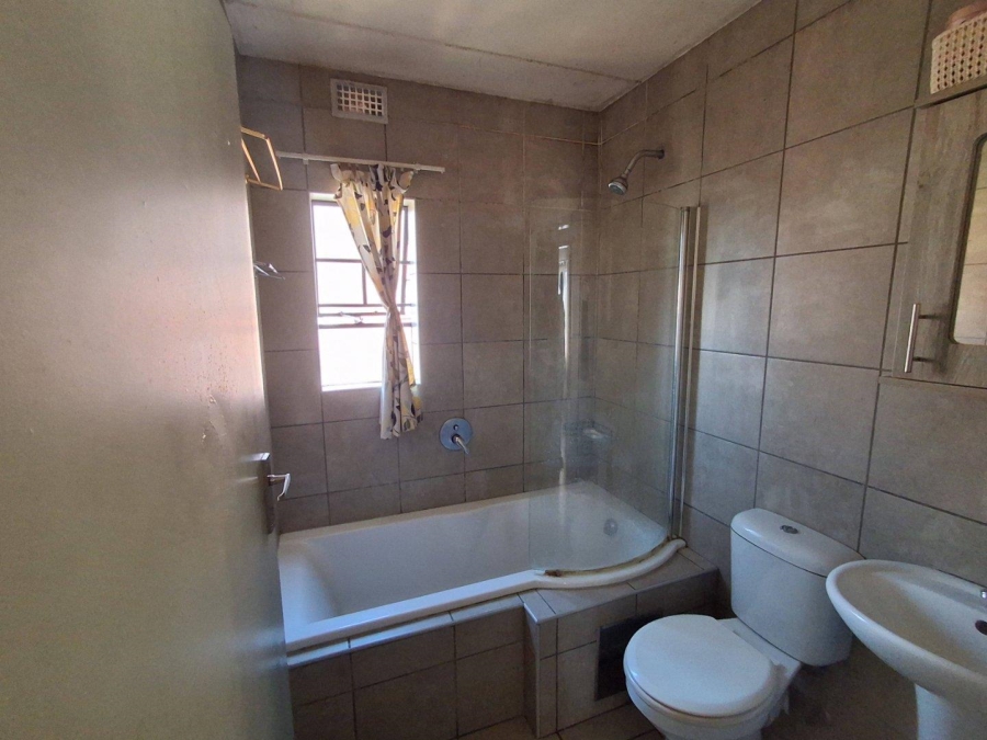 2 Bedroom Property for Sale in Montana Gauteng