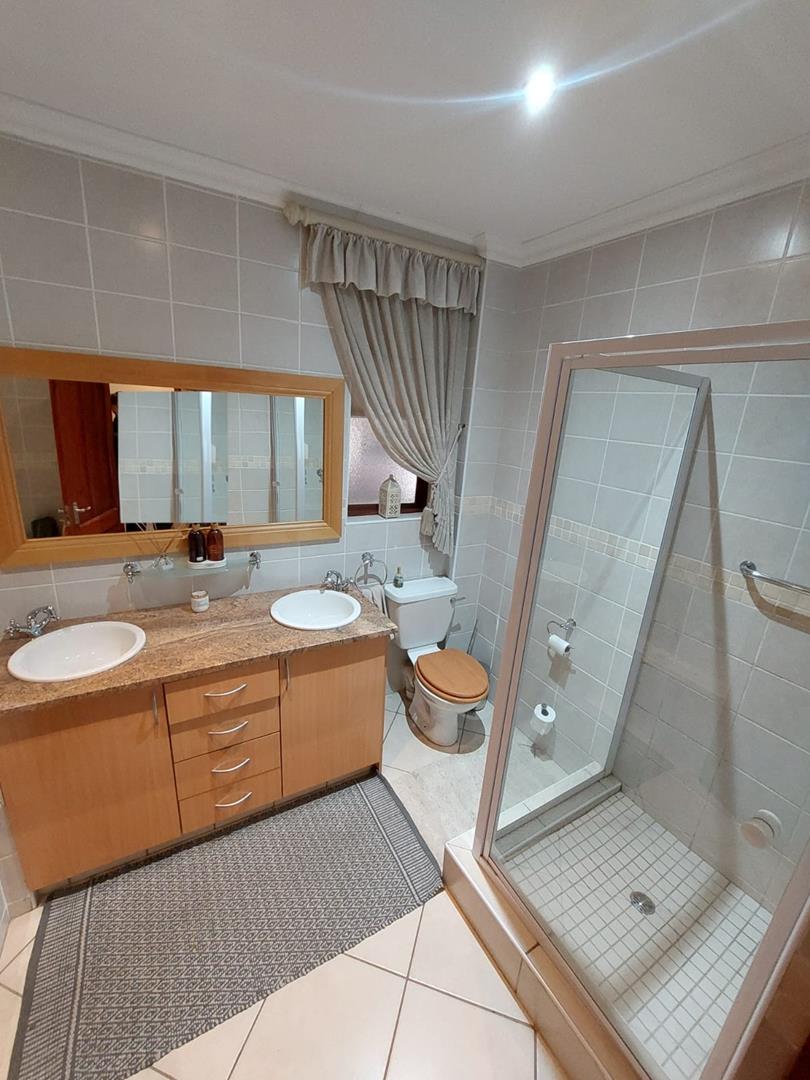 4 Bedroom Property for Sale in Rietvalleirand Gauteng