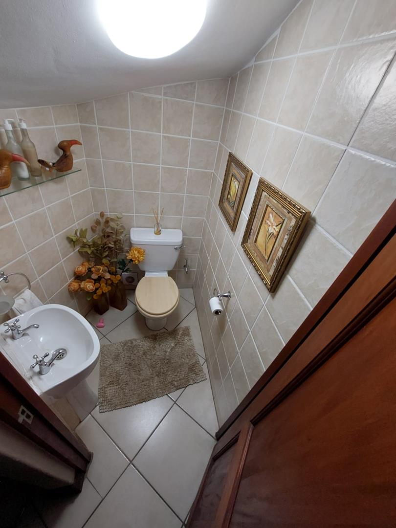 4 Bedroom Property for Sale in Rietvalleirand Gauteng