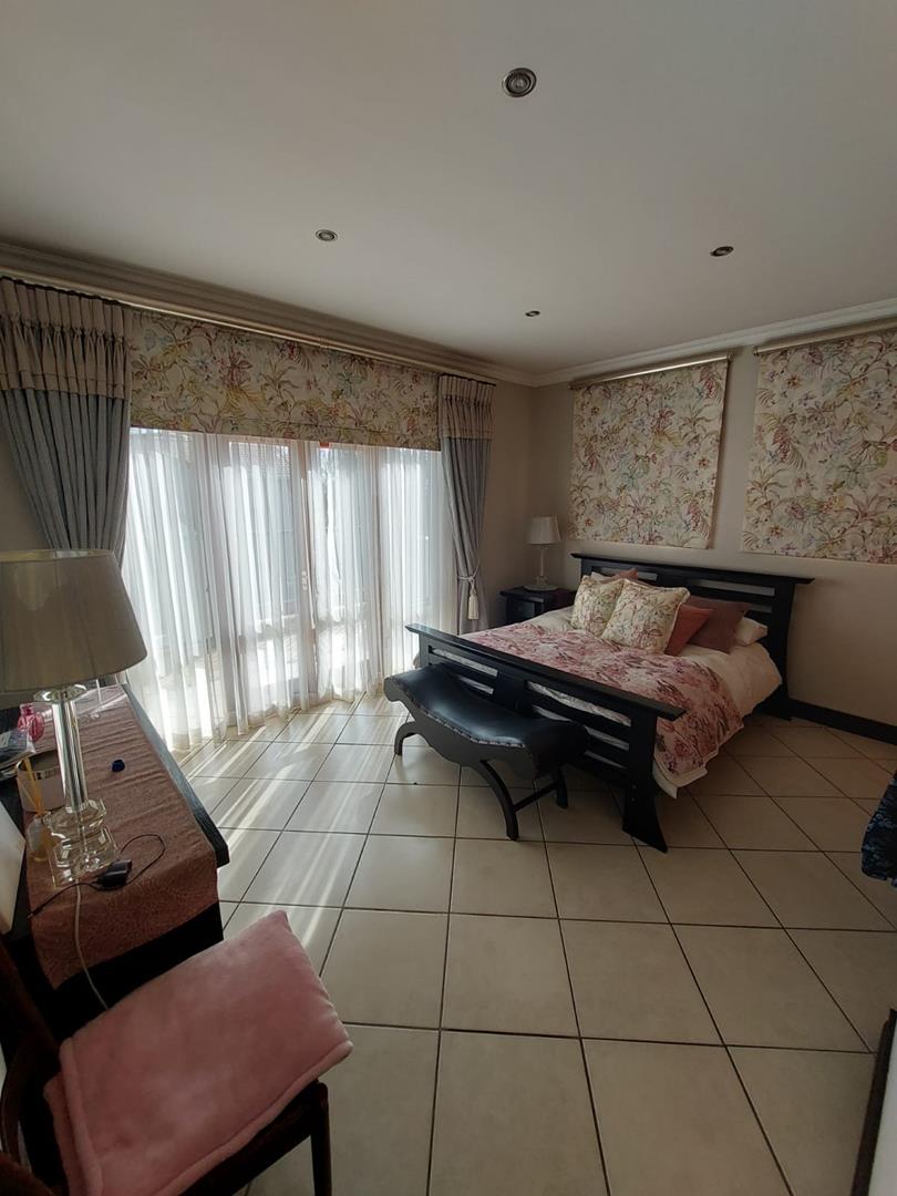 4 Bedroom Property for Sale in Rietvalleirand Gauteng