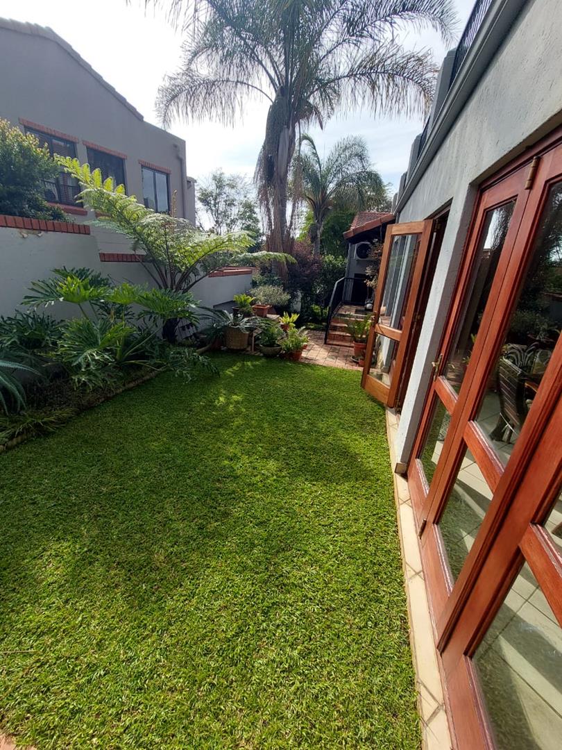 4 Bedroom Property for Sale in Rietvalleirand Gauteng