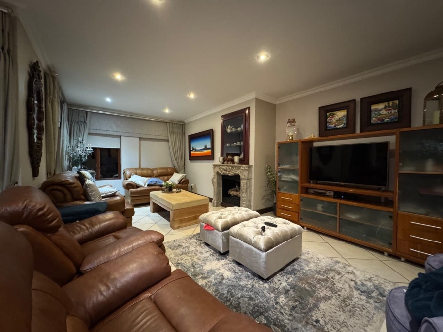 4 Bedroom Property for Sale in Rietvalleirand Gauteng