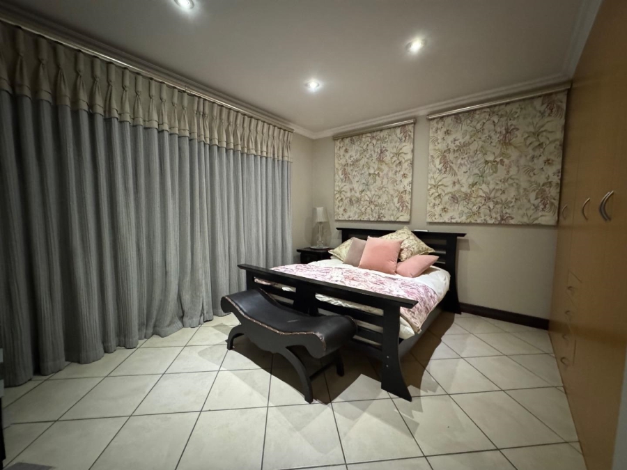 4 Bedroom Property for Sale in Rietvalleirand Gauteng