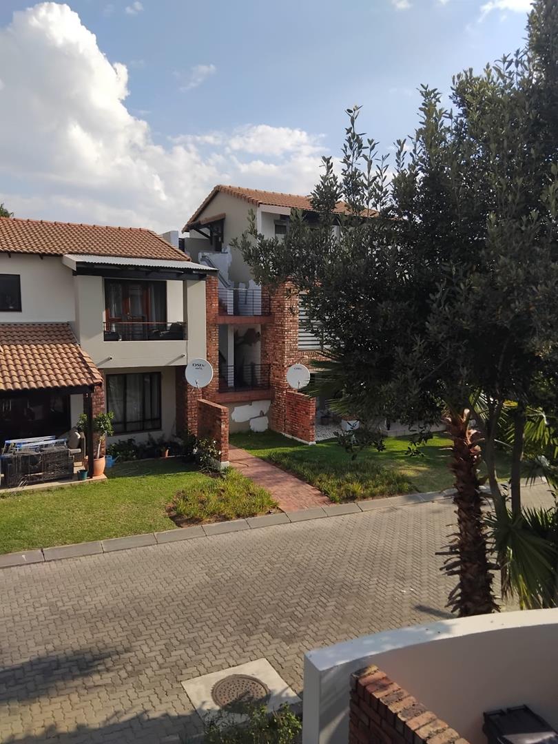 To Let 2 Bedroom Property for Rent in Vorna Valley Gauteng