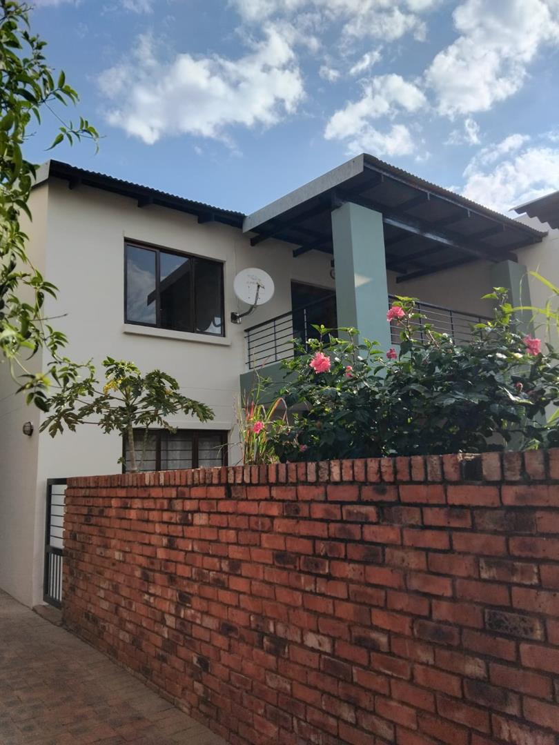 To Let 2 Bedroom Property for Rent in Vorna Valley Gauteng