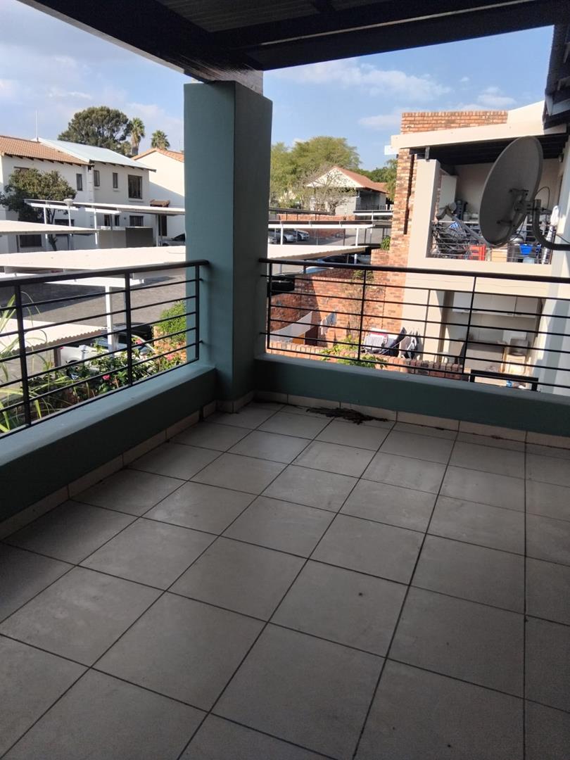 To Let 2 Bedroom Property for Rent in Vorna Valley Gauteng
