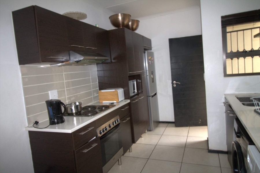 2 Bedroom Property for Sale in Noordwyk Gauteng