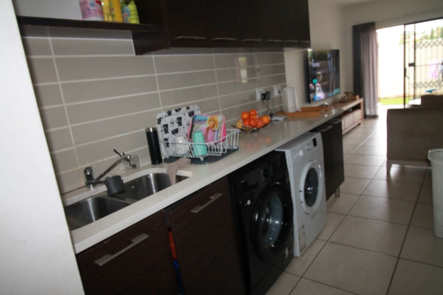 2 Bedroom Property for Sale in Noordwyk Gauteng