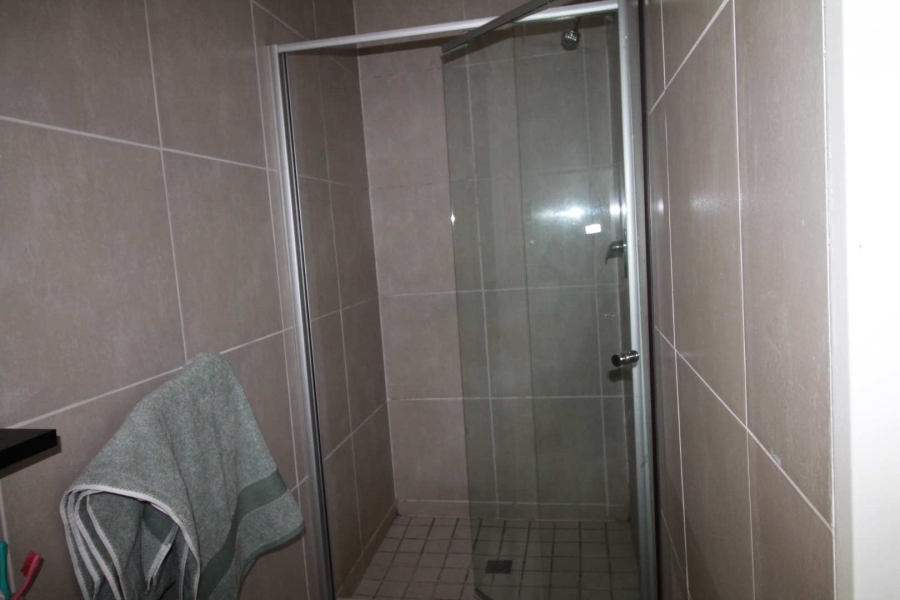 2 Bedroom Property for Sale in Noordwyk Gauteng