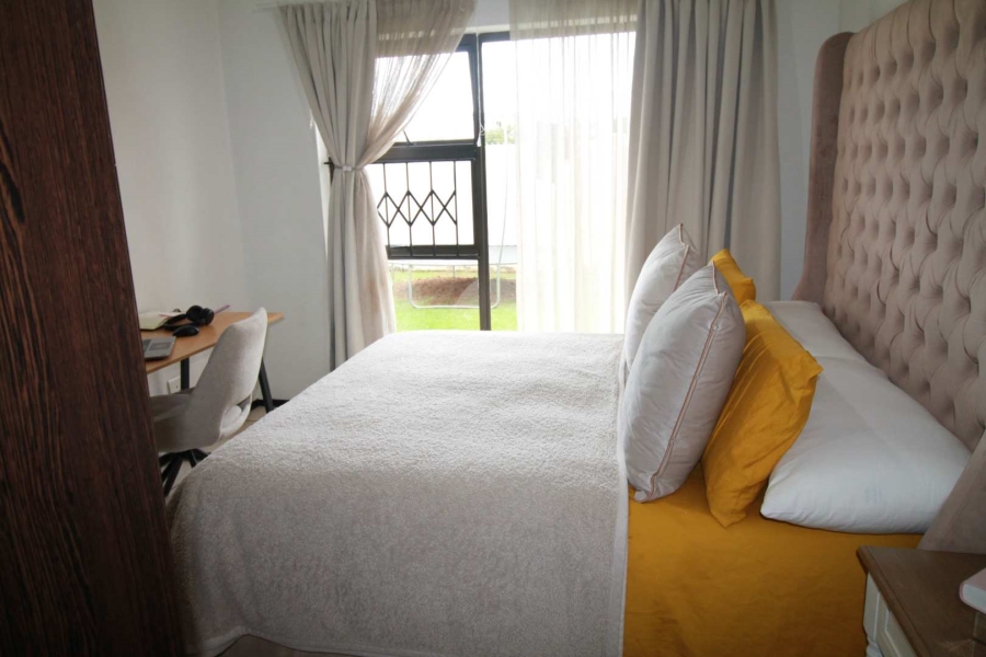 2 Bedroom Property for Sale in Noordwyk Gauteng