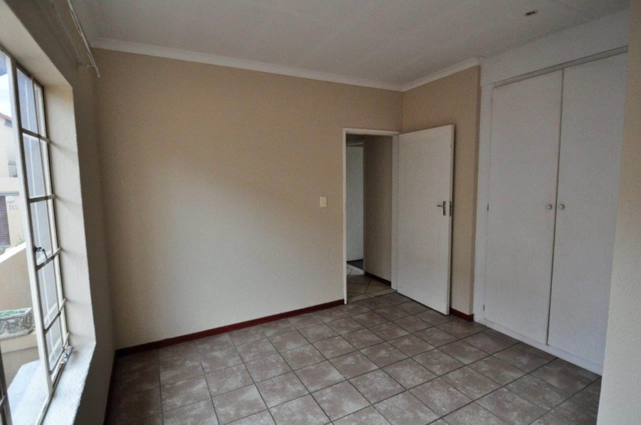 To Let 2 Bedroom Property for Rent in La Montagne Gauteng