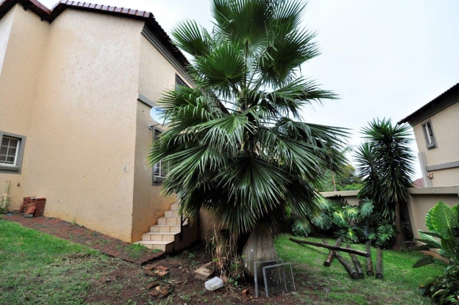 To Let 2 Bedroom Property for Rent in La Montagne Gauteng