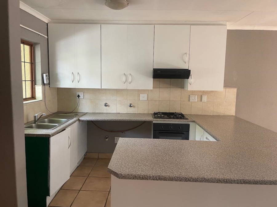 3 Bedroom Property for Sale in Bloubosrand Gauteng