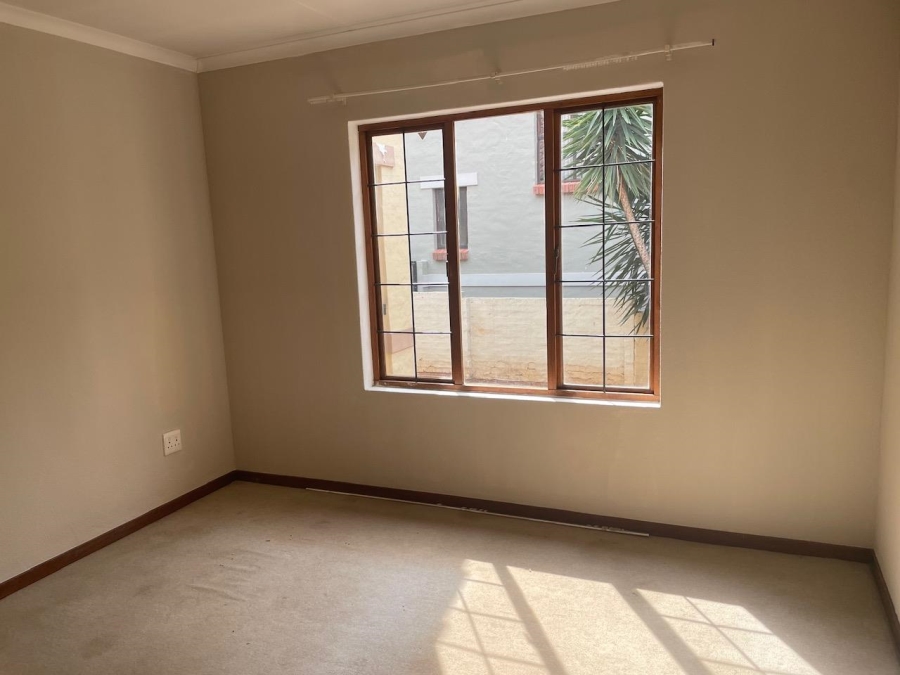 3 Bedroom Property for Sale in Bloubosrand Gauteng