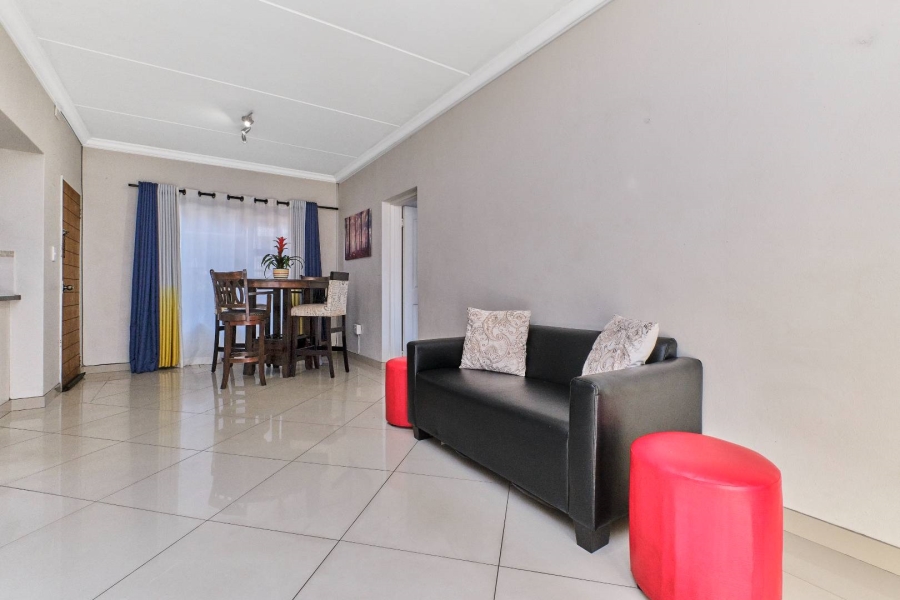 2 Bedroom Property for Sale in Honeydew Grove Gauteng