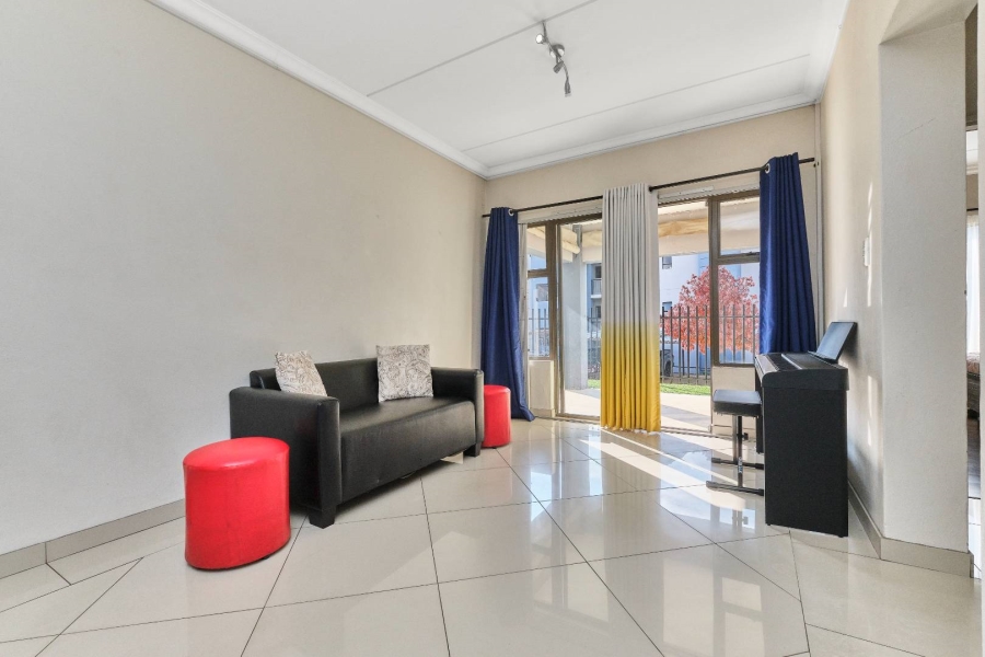 2 Bedroom Property for Sale in Honeydew Grove Gauteng