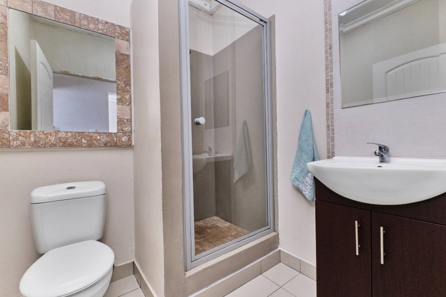 2 Bedroom Property for Sale in Honeydew Grove Gauteng