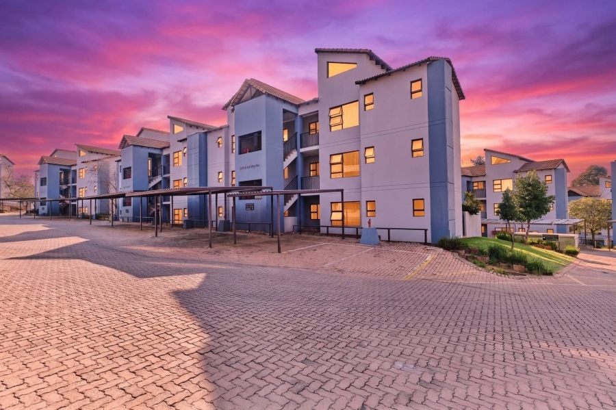 2 Bedroom Property for Sale in Honeydew Grove Gauteng