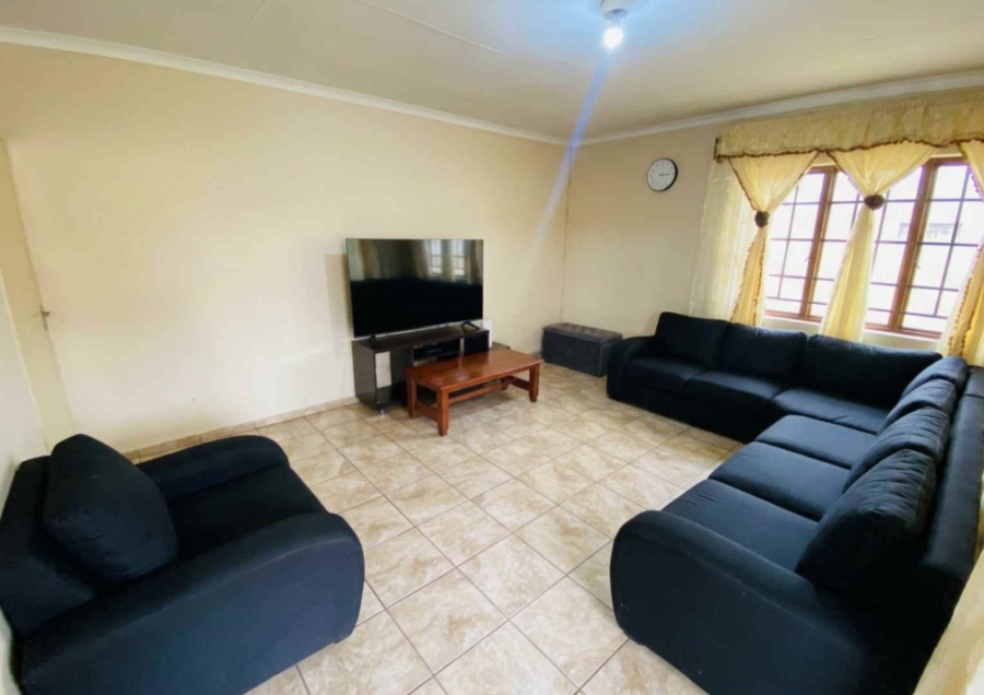 3 Bedroom Property for Sale in Newclare Gauteng