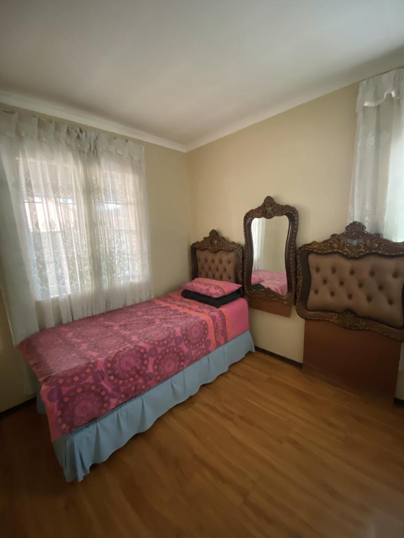 3 Bedroom Property for Sale in Newclare Gauteng