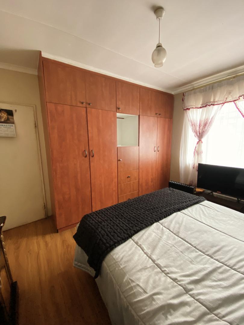 3 Bedroom Property for Sale in Newclare Gauteng