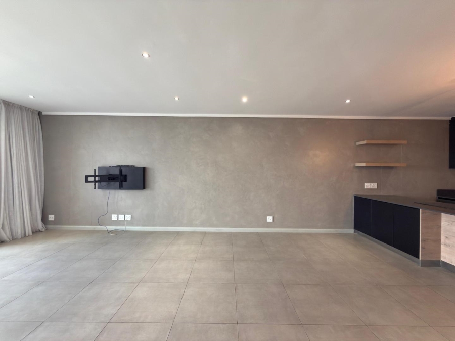 To Let 2 Bedroom Property for Rent in Midfield Estate Gauteng