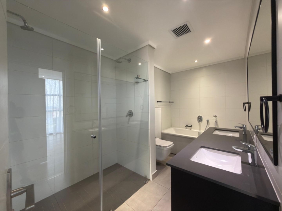 To Let 2 Bedroom Property for Rent in Midfield Estate Gauteng