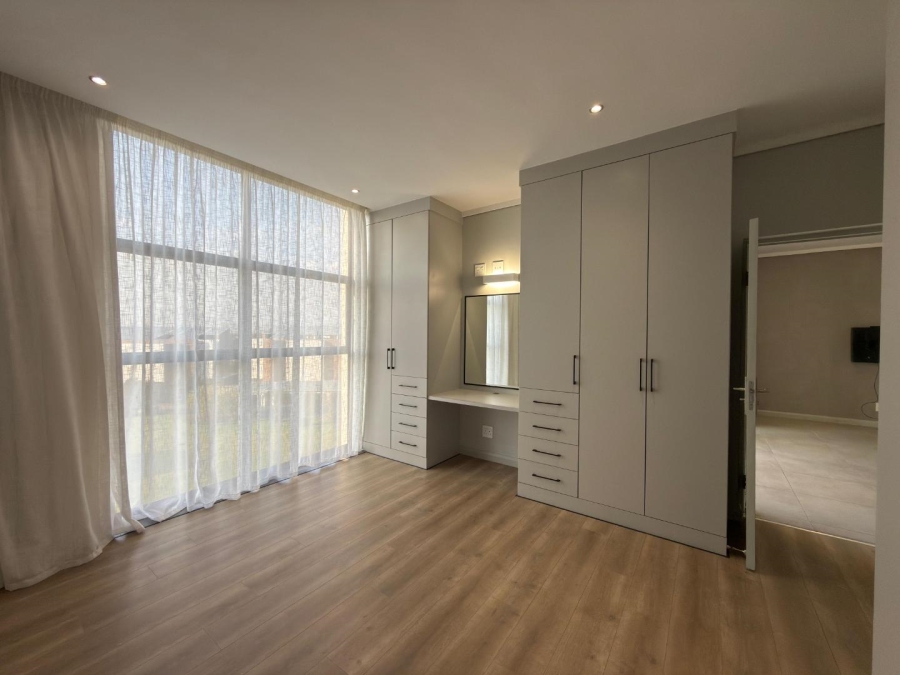 To Let 2 Bedroom Property for Rent in Midfield Estate Gauteng