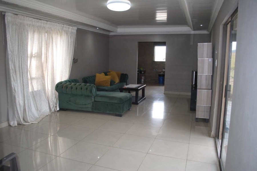 To Let 4 Bedroom Property for Rent in Nelsonia Gauteng