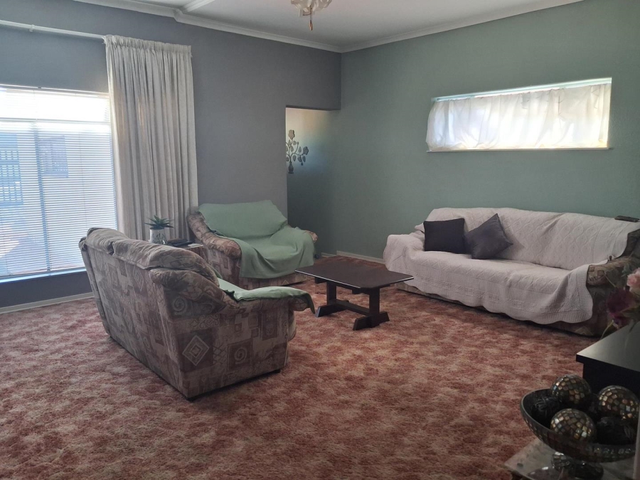 4 Bedroom Property for Sale in Brackenhurst Gauteng