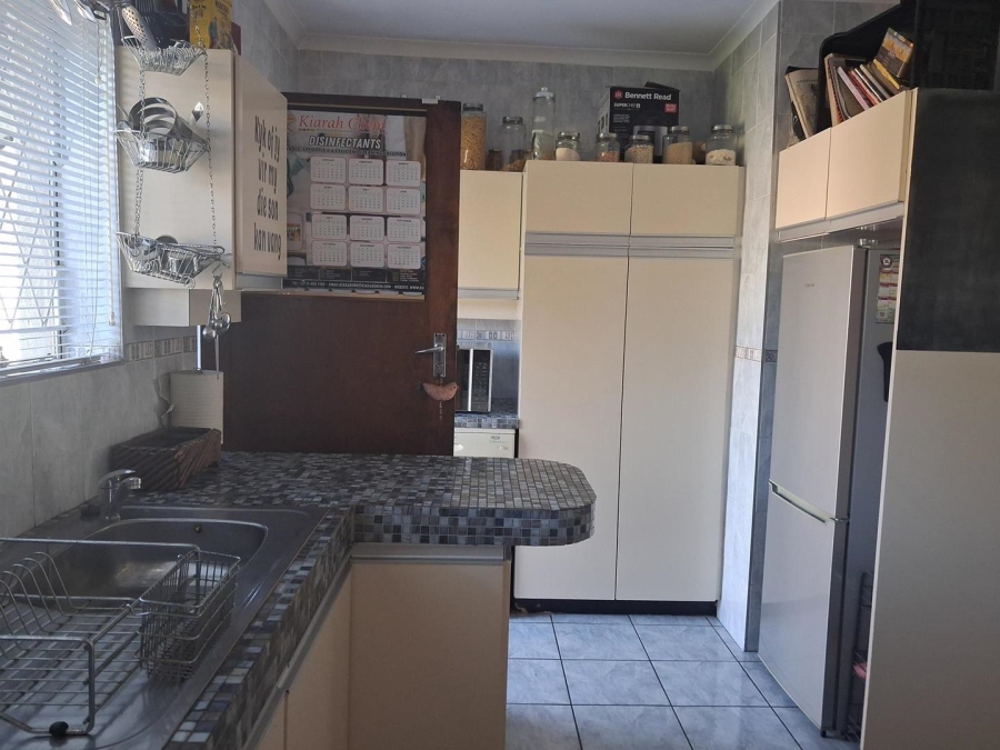 4 Bedroom Property for Sale in Brackenhurst Gauteng