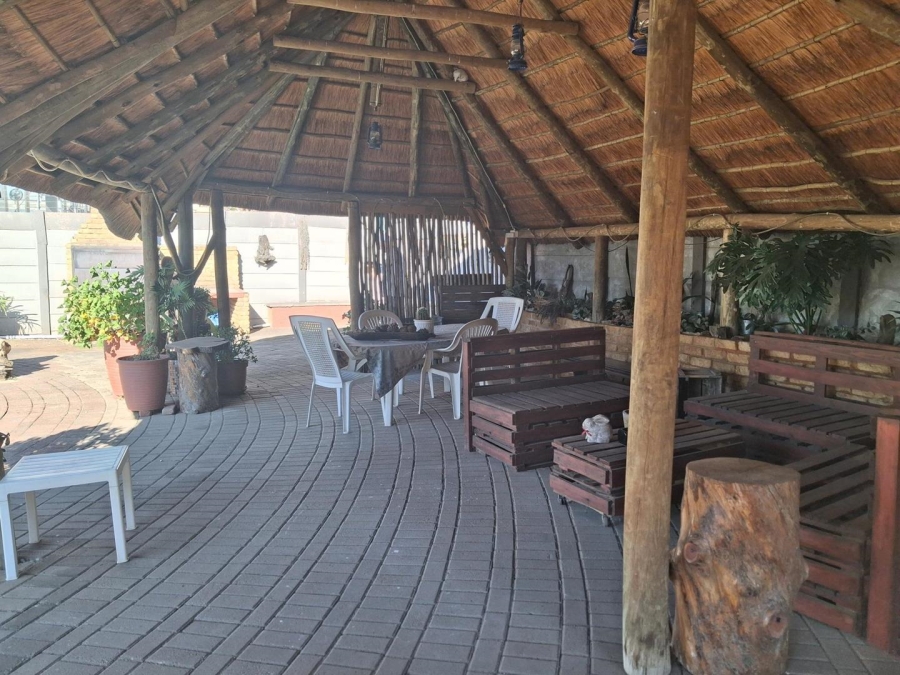 4 Bedroom Property for Sale in Brackenhurst Gauteng