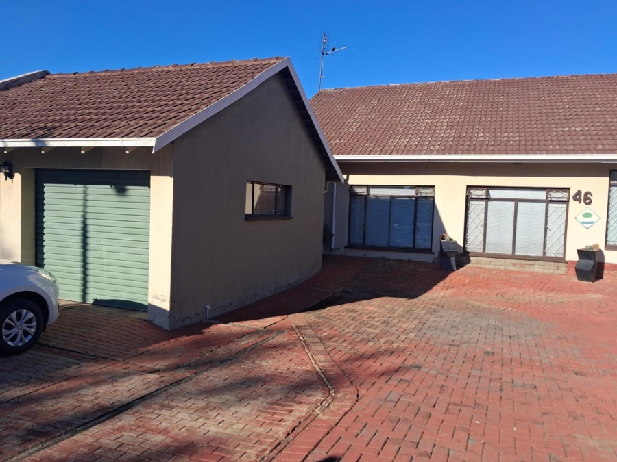 4 Bedroom Property for Sale in Brackenhurst Gauteng