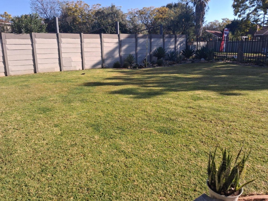 4 Bedroom Property for Sale in Brackenhurst Gauteng