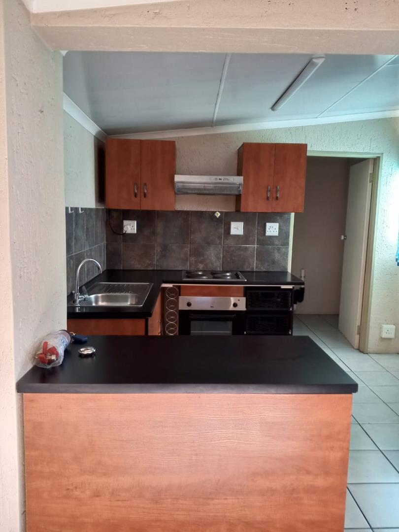 To Let 1 Bedroom Property for Rent in Riversdale Gauteng